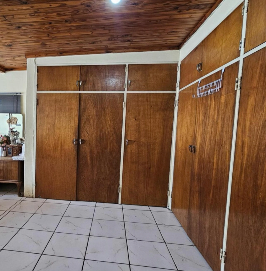 6 Bedroom Property for Sale in Brits North West